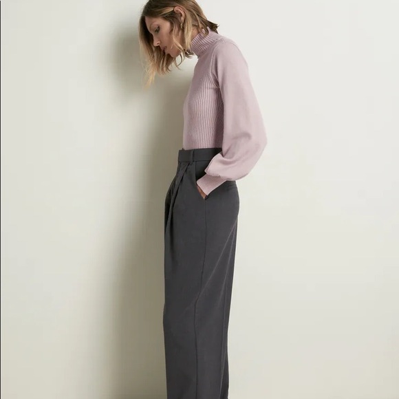 Gorgeous Zara knit bodysuit with balloon sleeves. - Picture 4 of 9